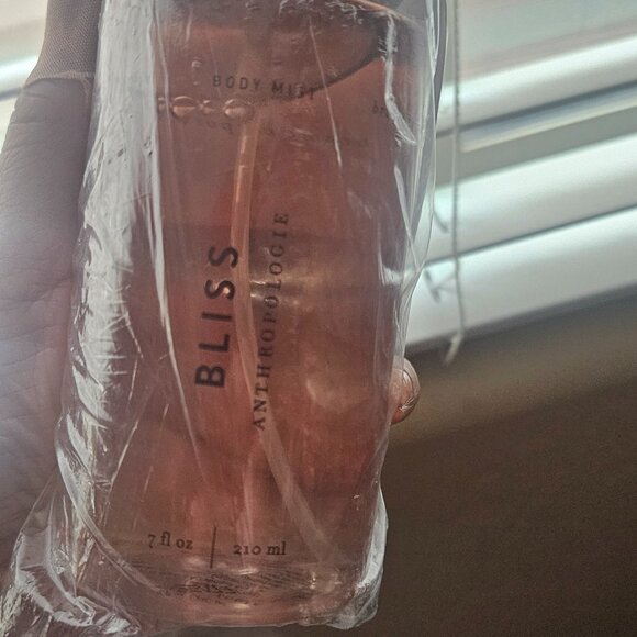 Anthropologie body mist. Dune or Bliss - Picture 3 of 4